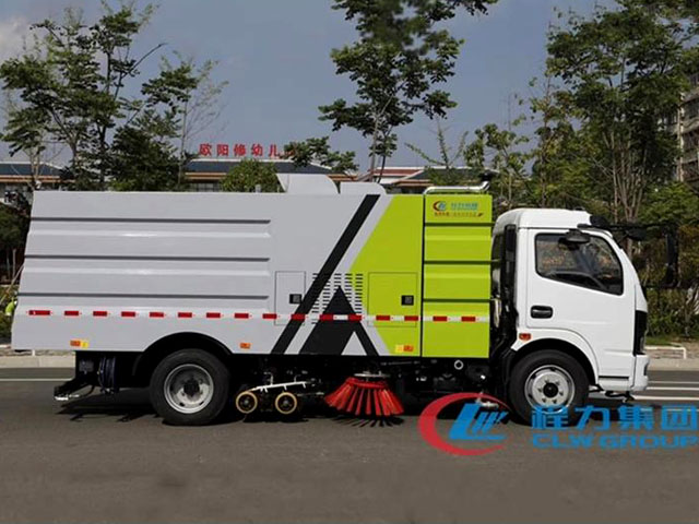 東風(fēng)多利卡國(guó)六洗掃車(chē)圖片3