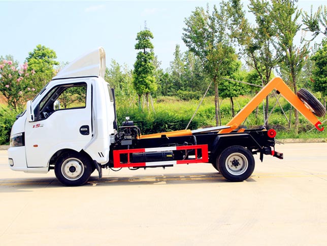 東風途逸國六車廂可卸式垃圾車圖片2