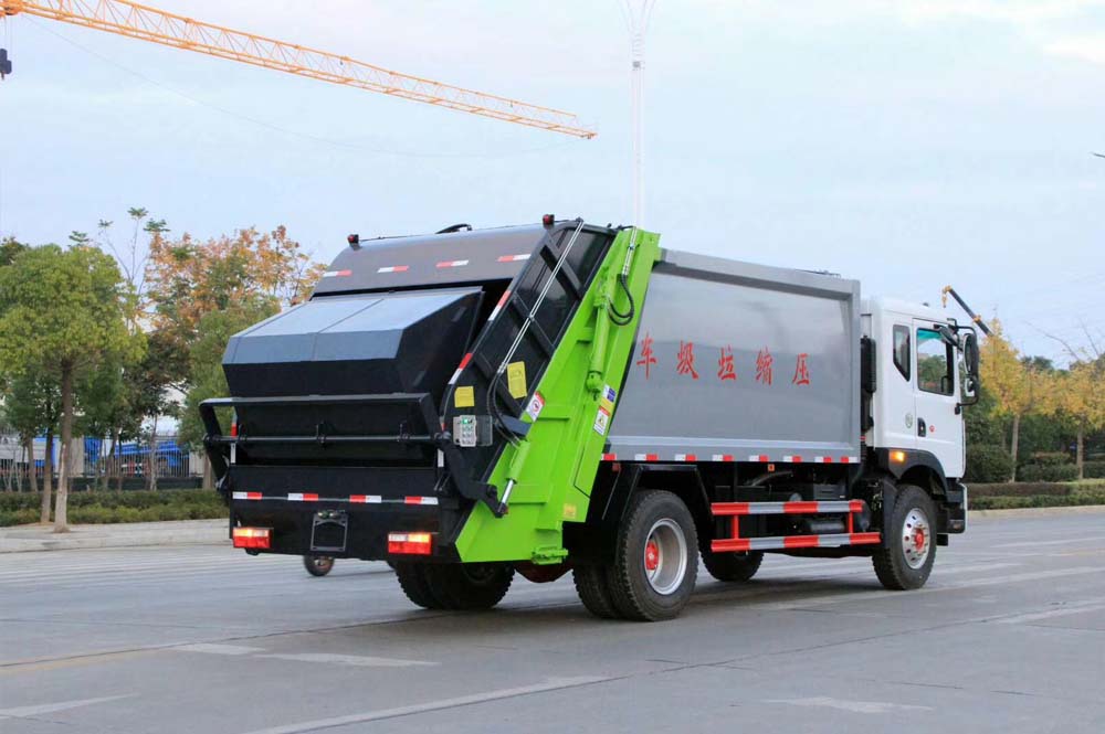 新品國六東風D9壓縮垃圾車圖片4