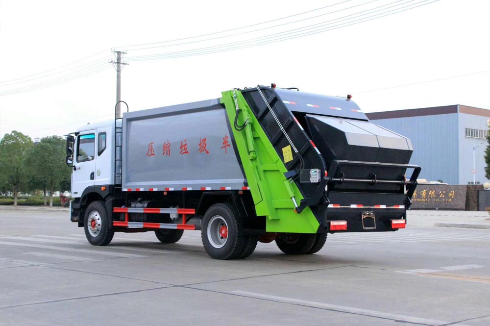 新品國六東風D9壓縮垃圾車圖片3